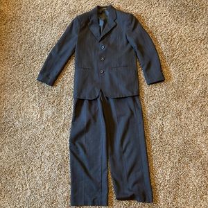 Arrow kids suit